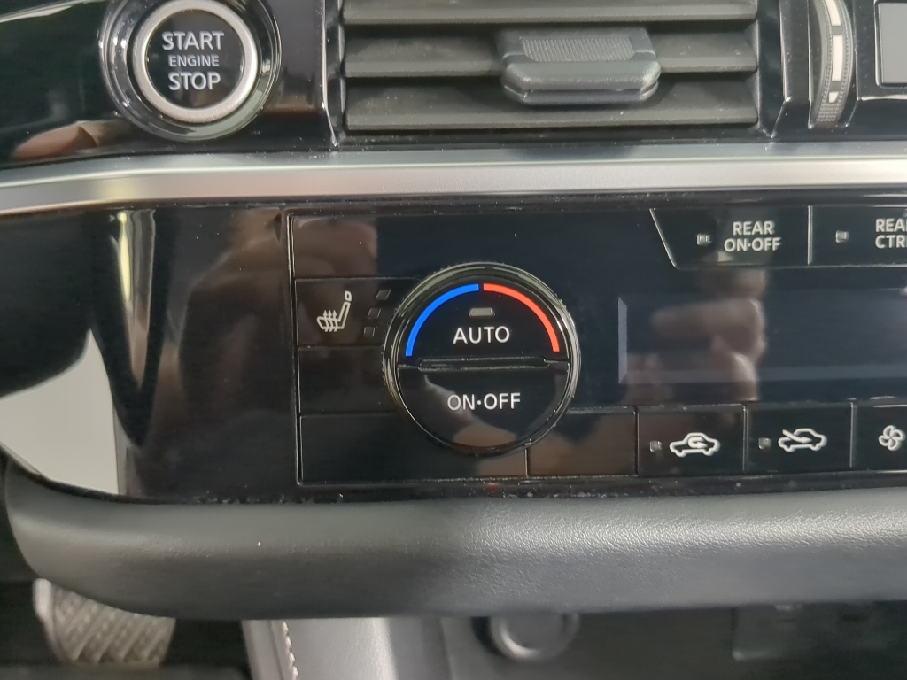 2024 Nissan Pathfinder SV photo 22