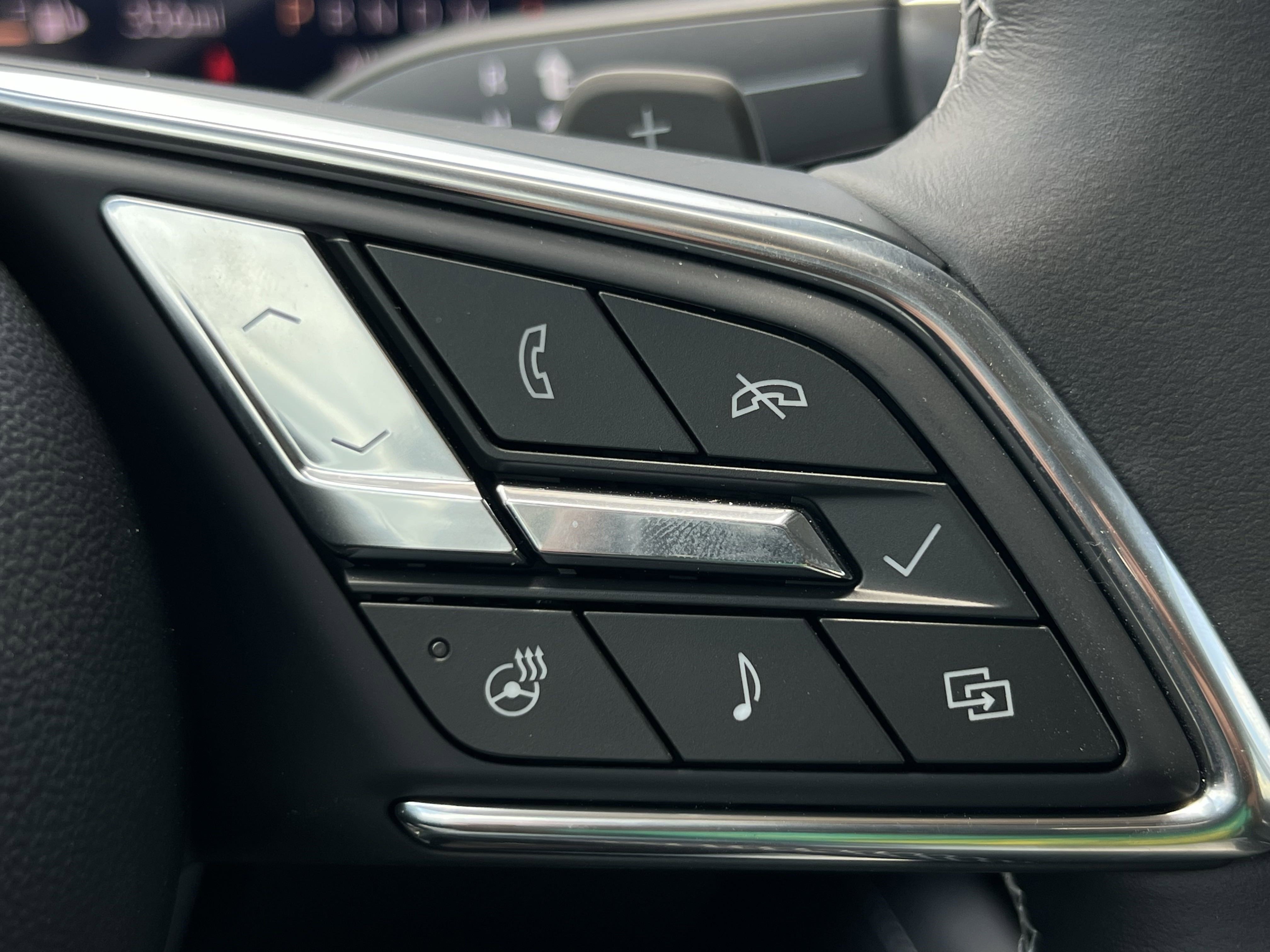 2025 Buick Envision Sport Touring photo 7