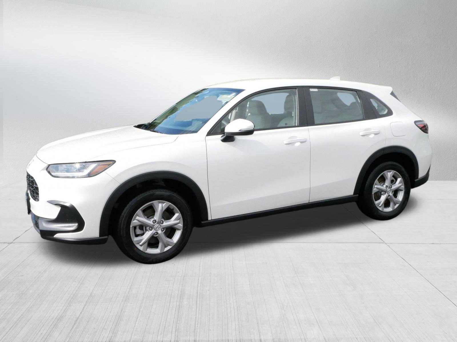 2025 Honda HR-V LX photo 2