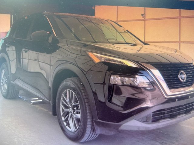 2023 Nissan Rogue S's photo
