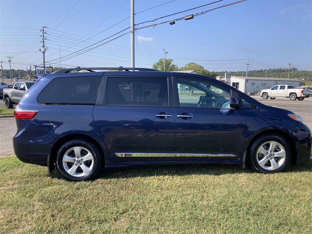 Used 2019 Toyota Sienna LE with VIN 5TDKZ3DC7KS979536 for sale in Fayetteville, TN