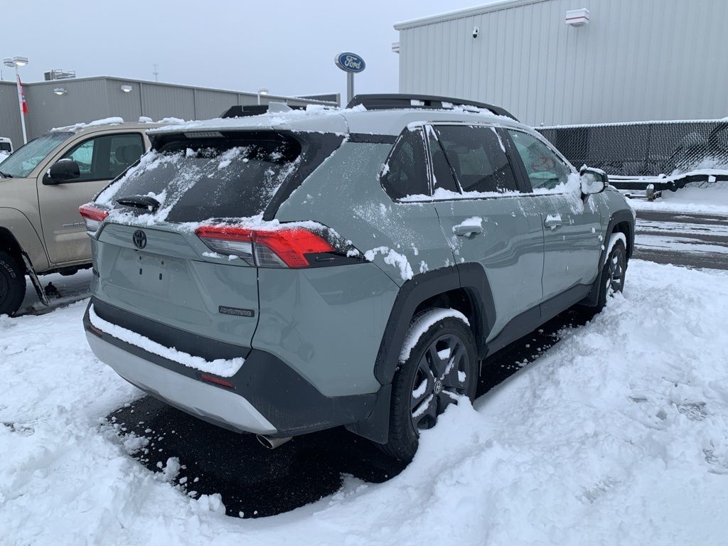 2022 Toyota RAV4 Adventure photo 2