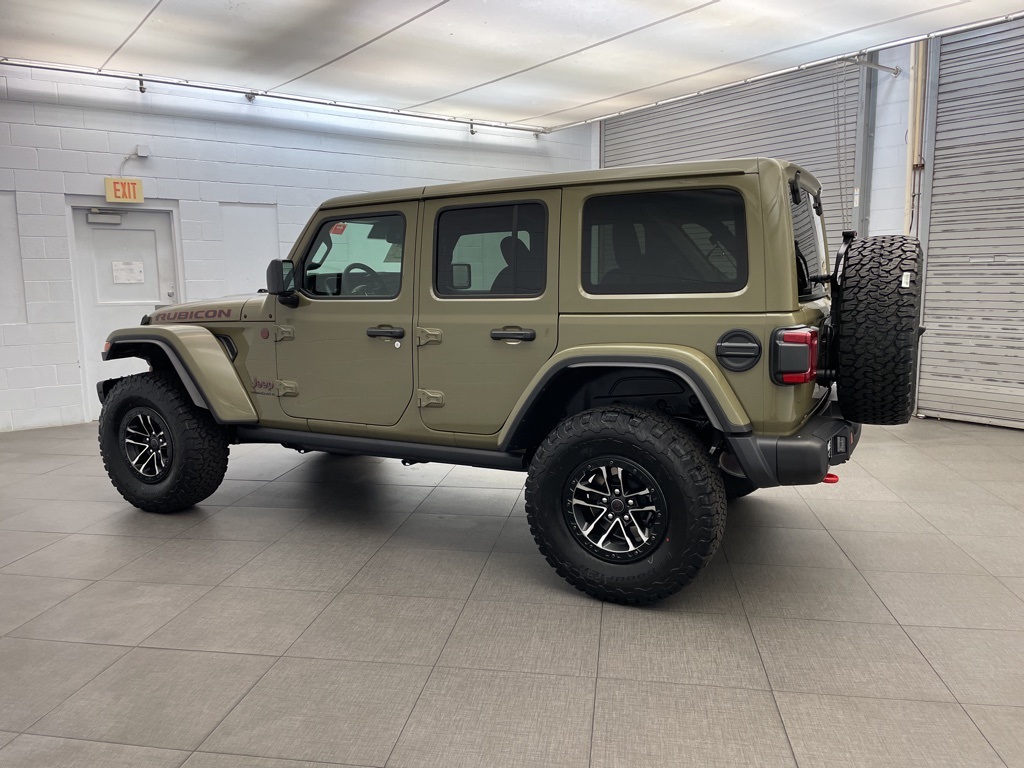 2025 Jeep Wrangler Rubicon photo 4