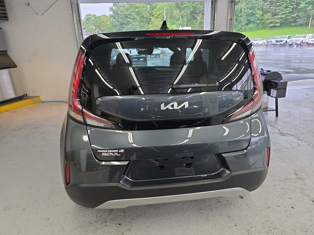 2024 Kia Soul LX photo 2