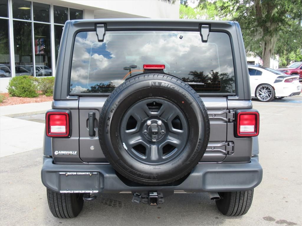 2022 Jeep Wrangler Unlimited Sport photo 5