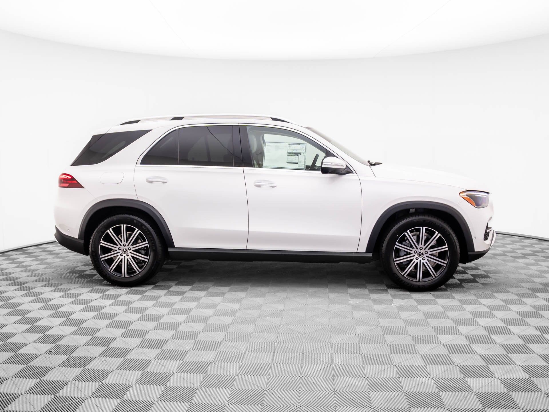 2025 Mercedes Benz GLE 350 4MATIC photo 4