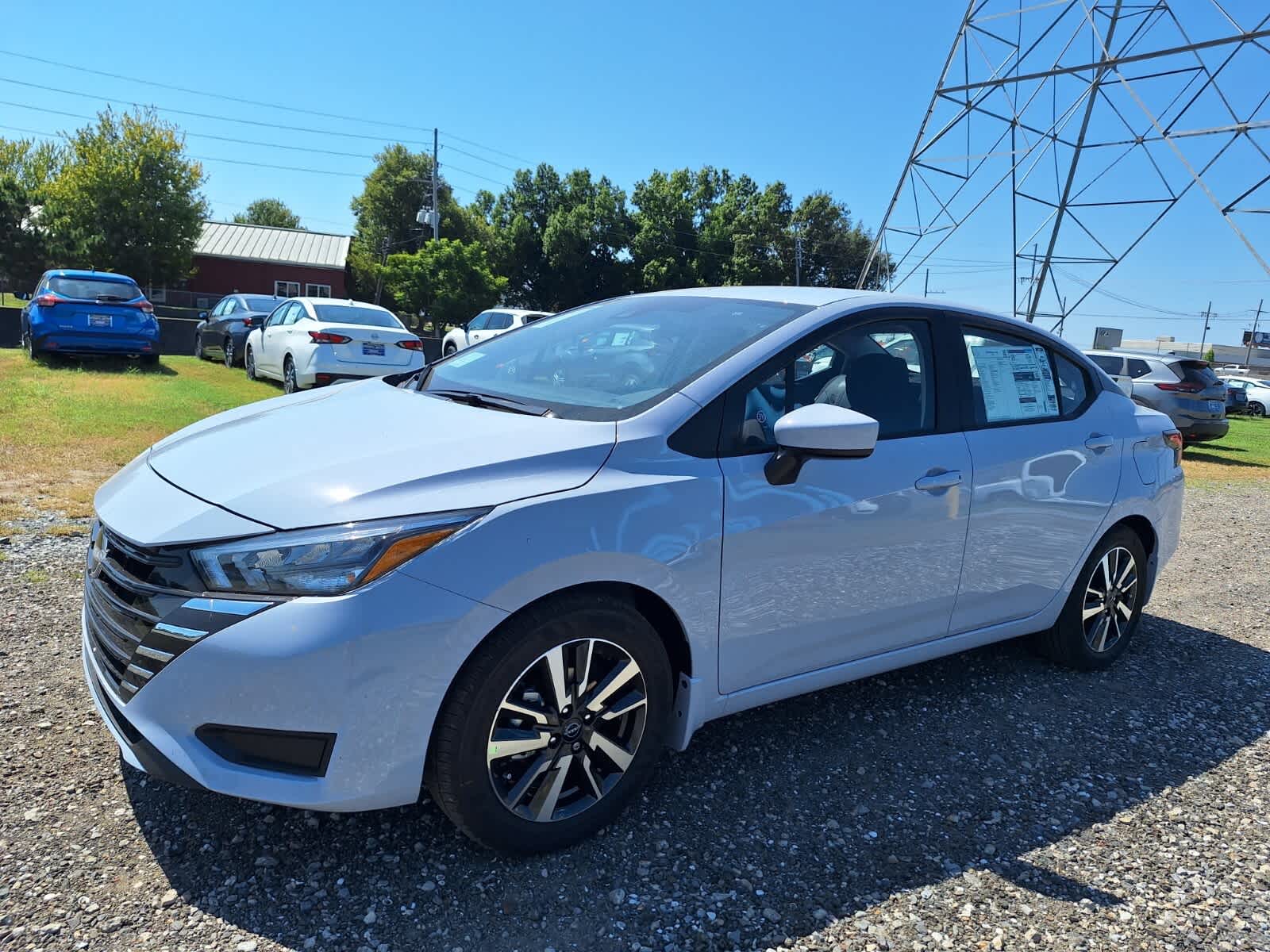 2025 Nissan Versa SV photo 9