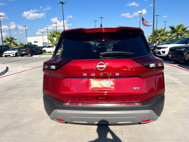 2022 Nissan Rogue SV photo 2