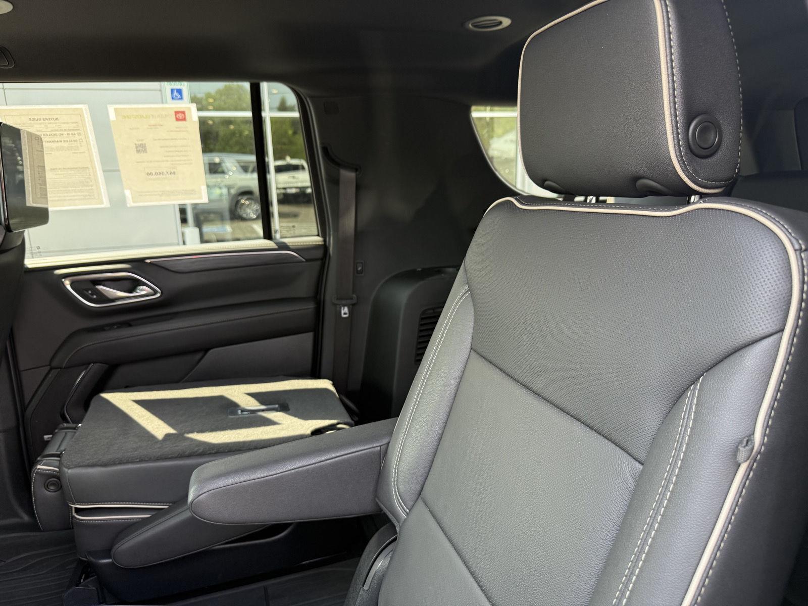 2024 Gmc Yukon XL SLT photo 14