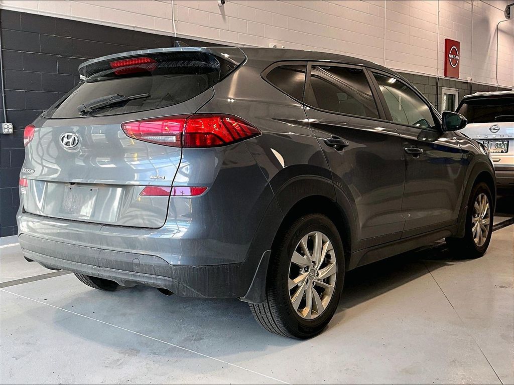 2019 Hyundai Tucson SE photo 3