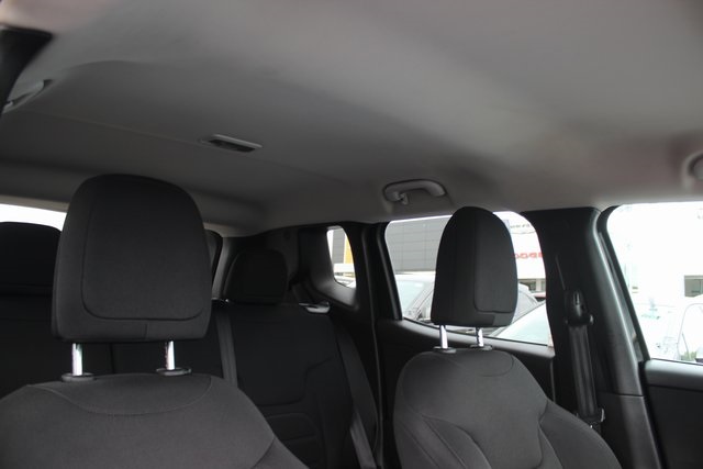 2020 Jeep Renegade Latitude photo 30