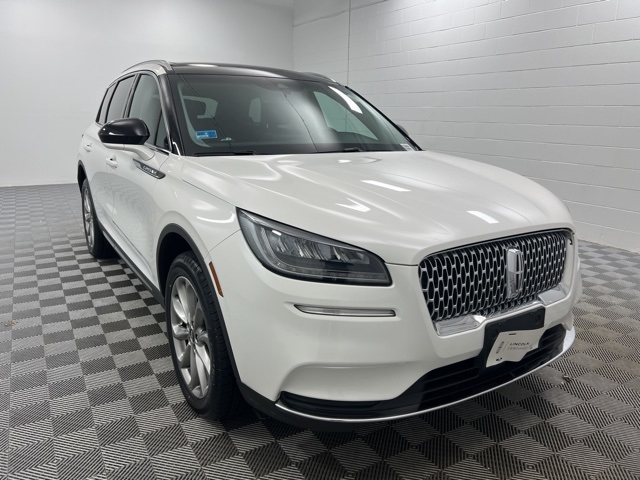 2022 Lincoln Corsair Base's photo