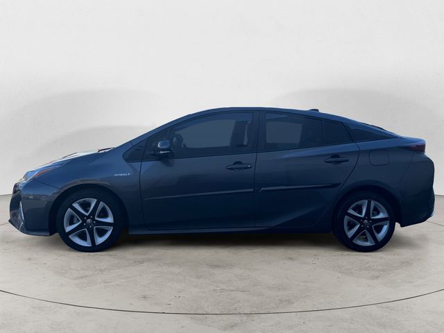 2017 Toyota Prius Four photo 2