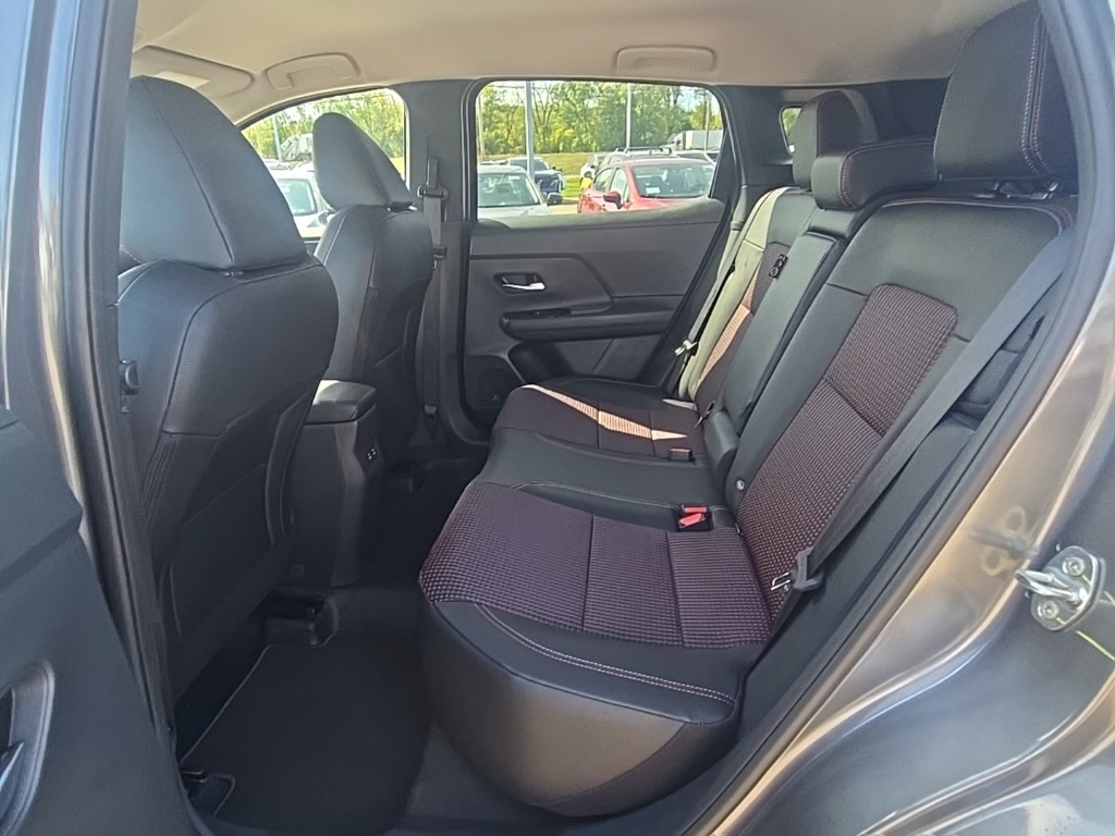 2026 Nissan Kicks SR photo 26