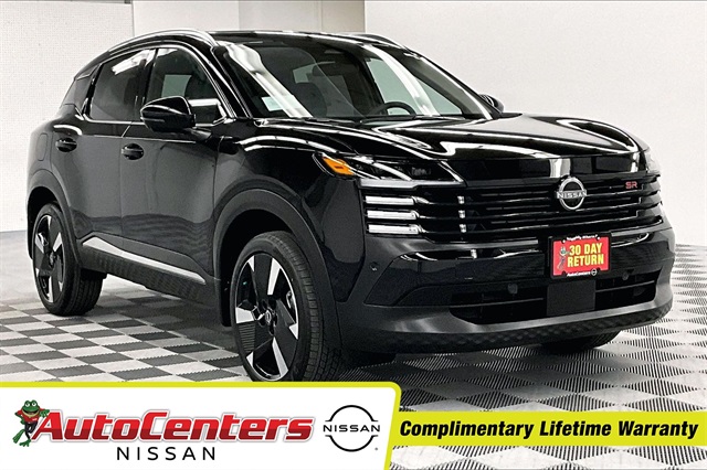 2025 Nissan Kicks SR's photo