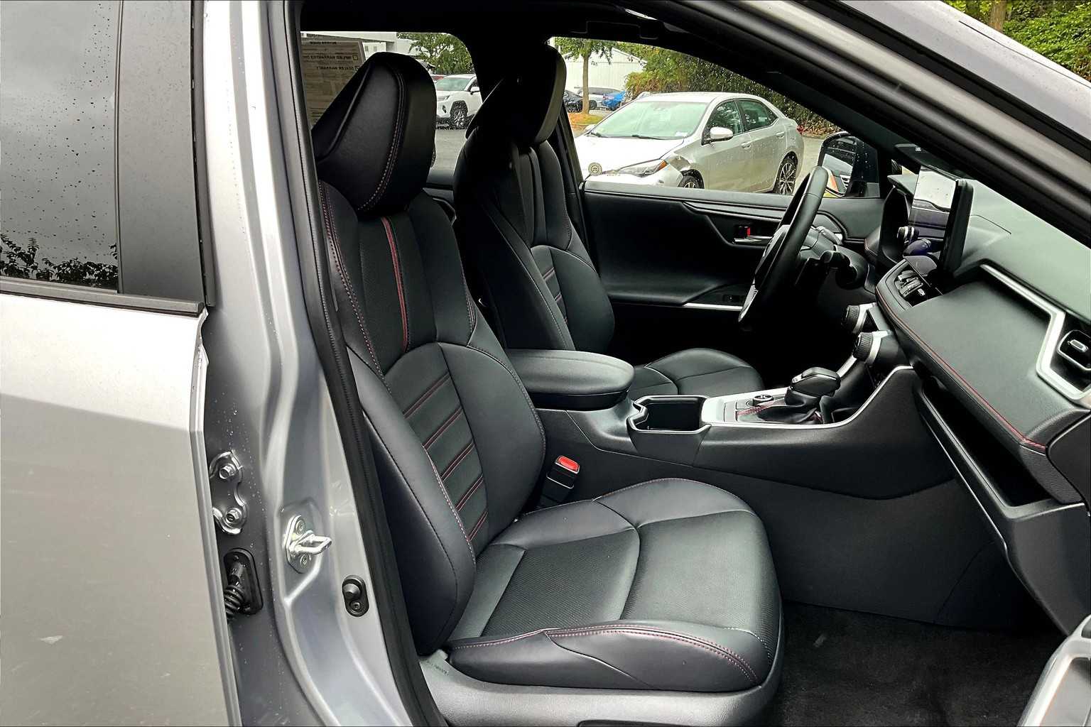 2023 Toyota RAV4 Prime XSE Premium photo 15