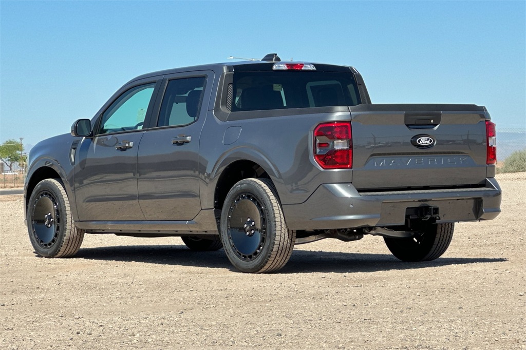 2025 Ford Maverick photo 4
