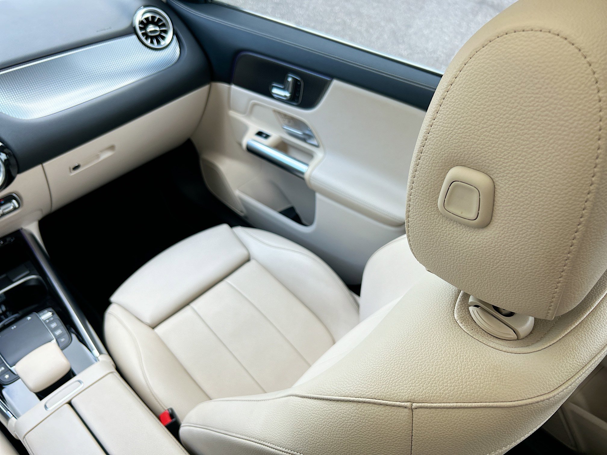 2021 Mercedes Benz GLA 250 photo 13