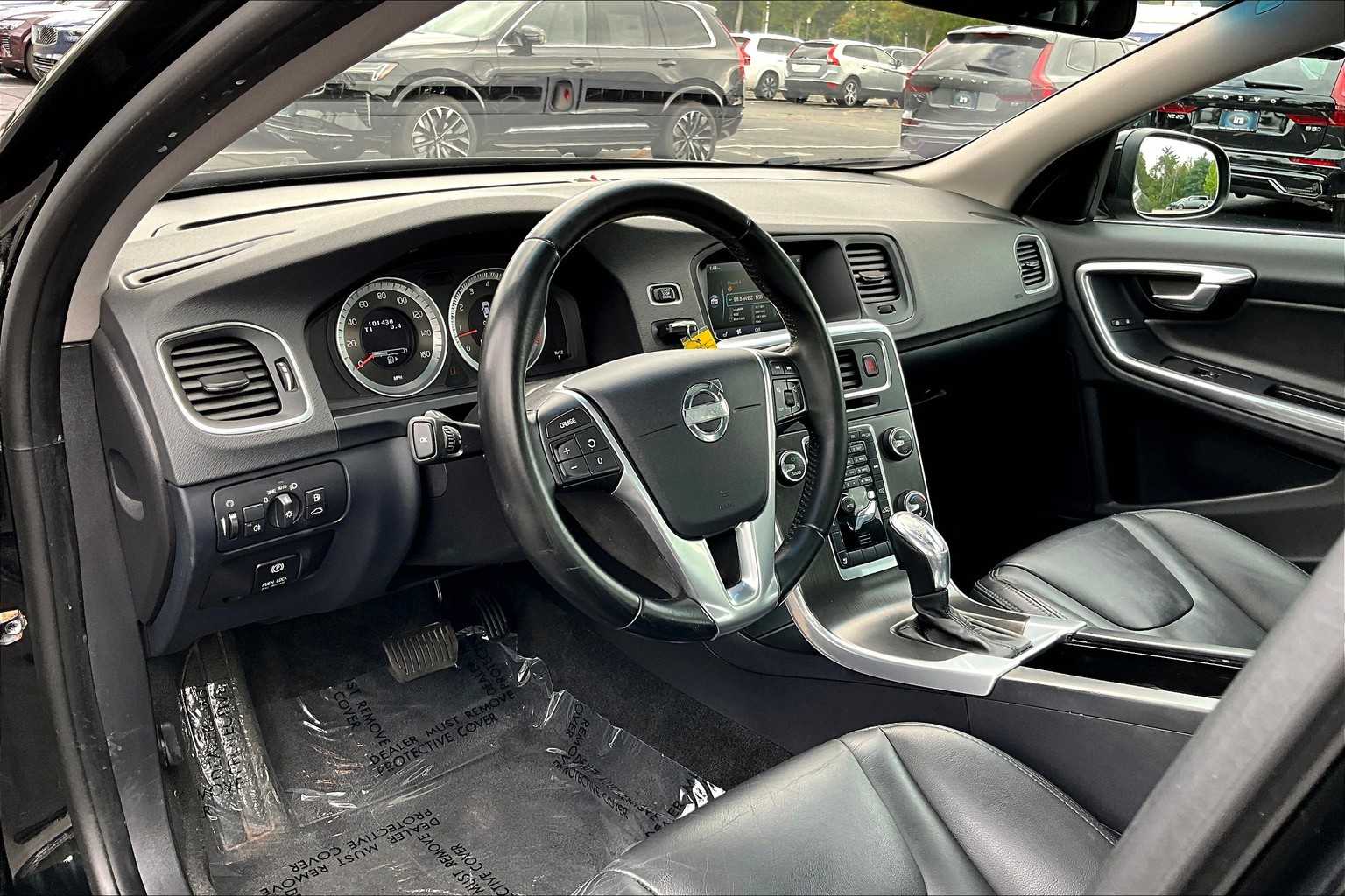 2013 Volvo S60 T5 Premier photo 15