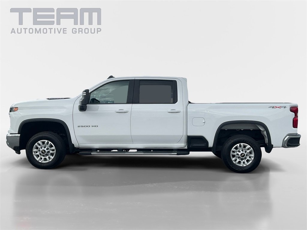 2024 Chevrolet Silverado 2500HD LT photo 4