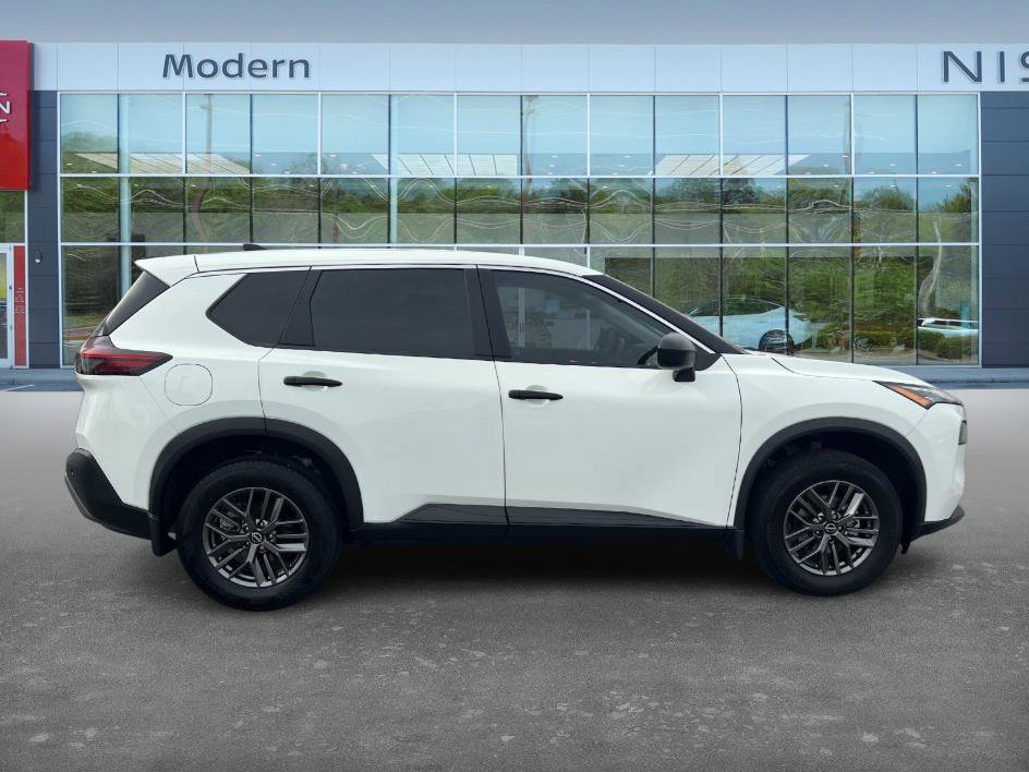 2023 Nissan Rogue S photo 4