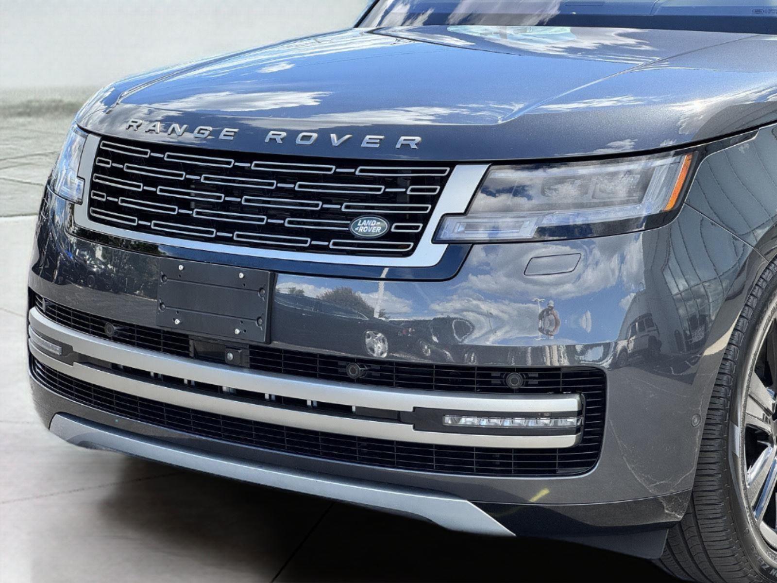 2023 Land Rover Range Rover SE photo 55