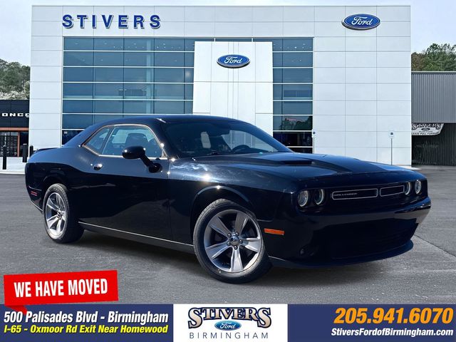 2018 Dodge Challenger SXT's photo