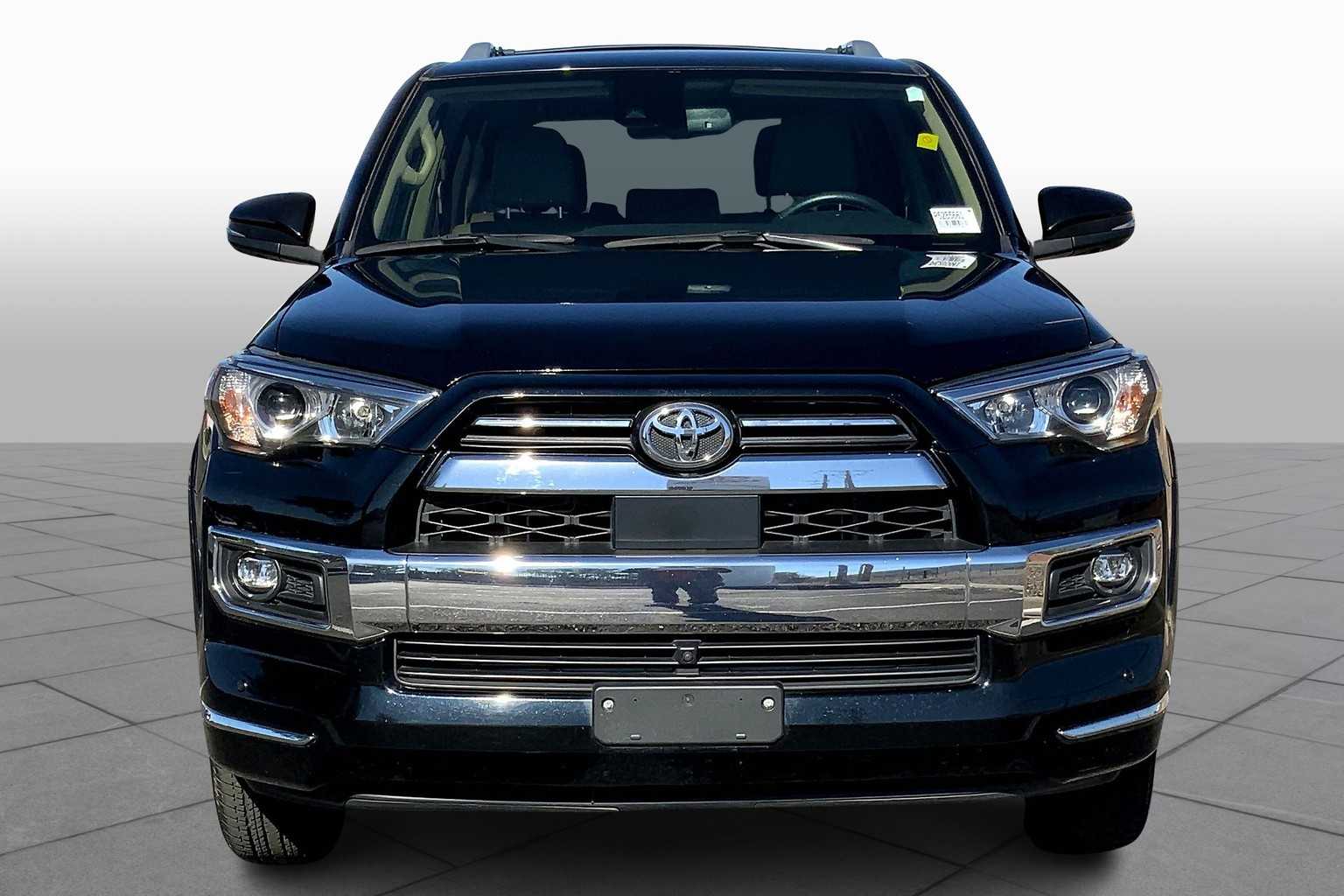 2023 Toyota 4Runner Limited photo 3