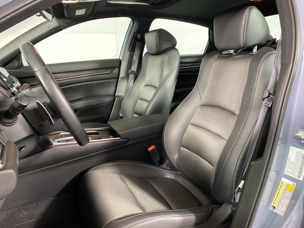 2022 Honda Accord Sport 2.0T photo 7