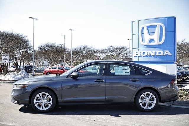 2025 Honda Accord LX photo 2
