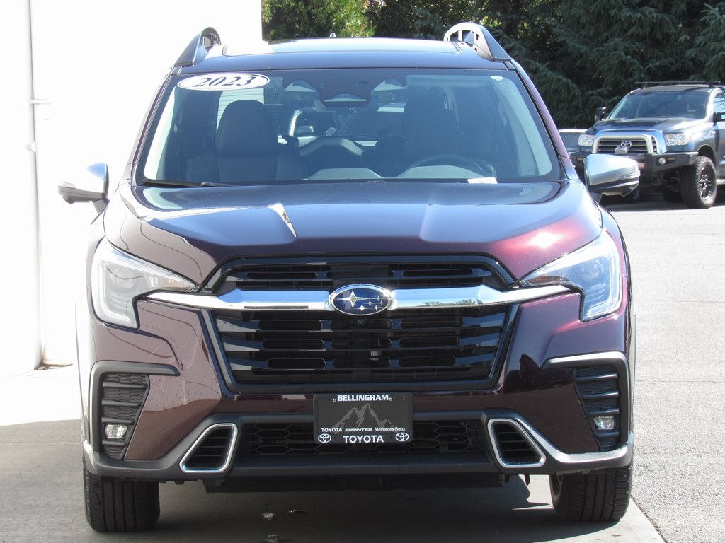 2023 Subaru Ascent Touring photo 3