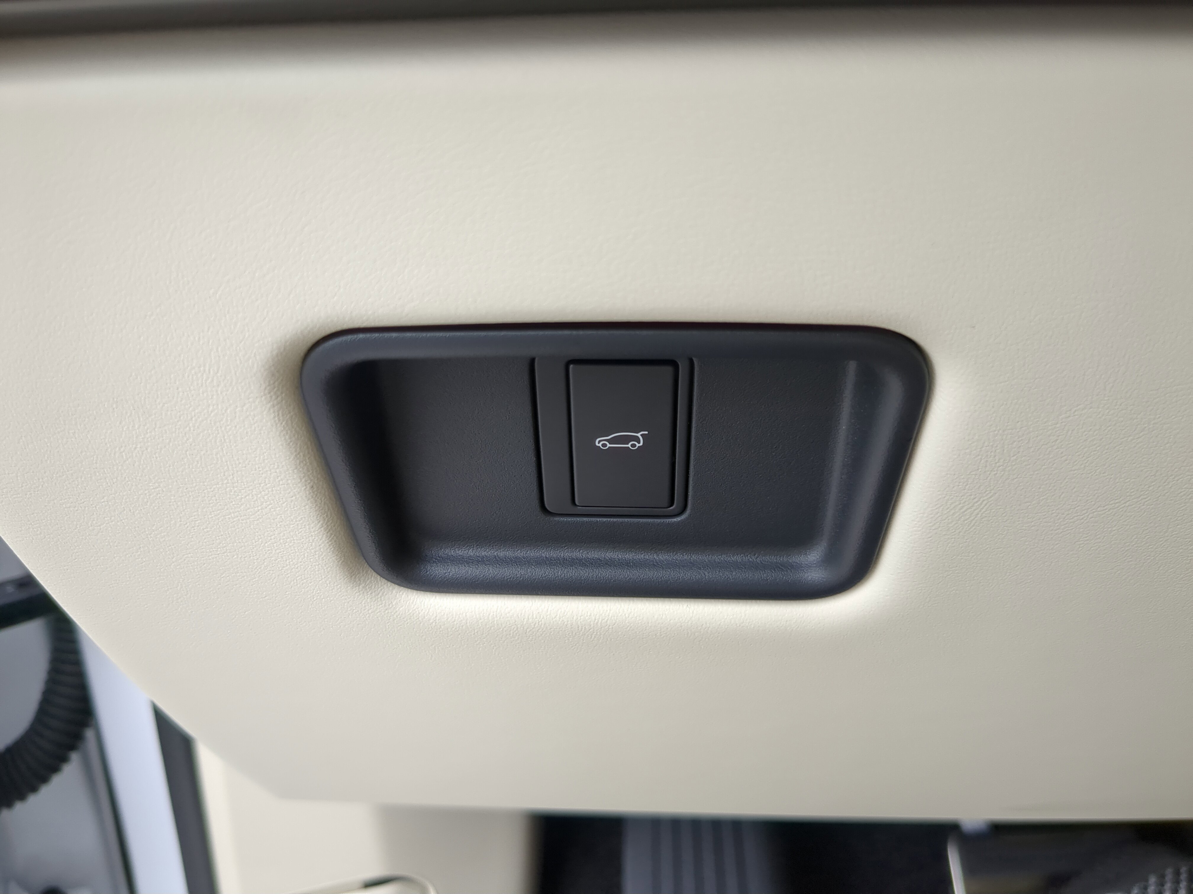 2025 Land Rover Range Rover SE photo 15