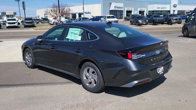 New 2025 Portofino Gray Hyundai SE image 3