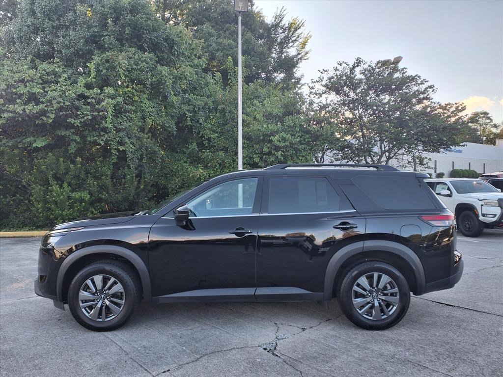 2024 Nissan Pathfinder SV photo 4