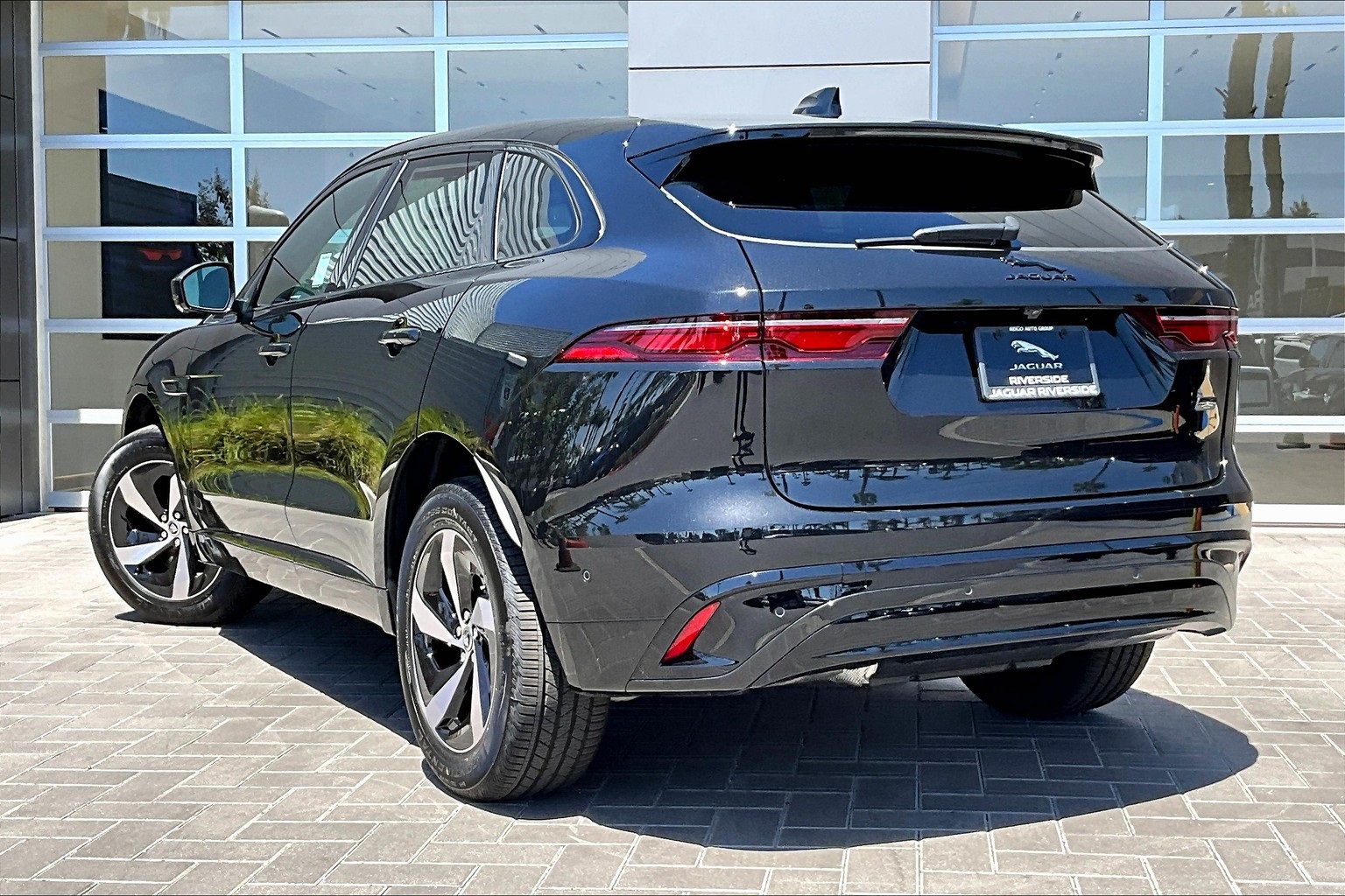 2026 Jaguar F-PACE P250 R-Dynamic S photo 2
