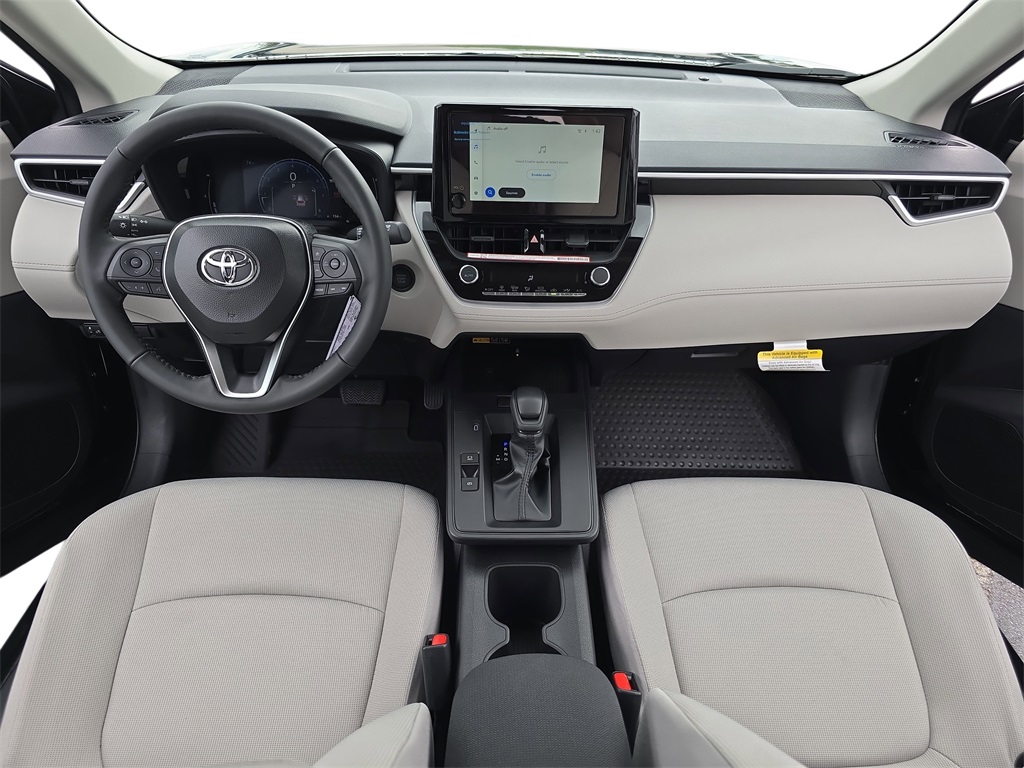 2026 Toyota Corolla Cross LE photo 8