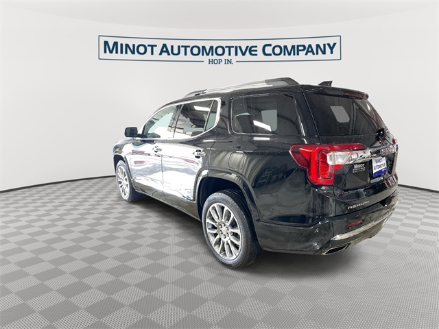 2023 Gmc Acadia Denali photo 2