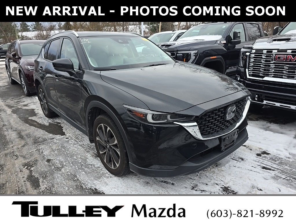 2023 Mazda CX-5 S Premium package's photo