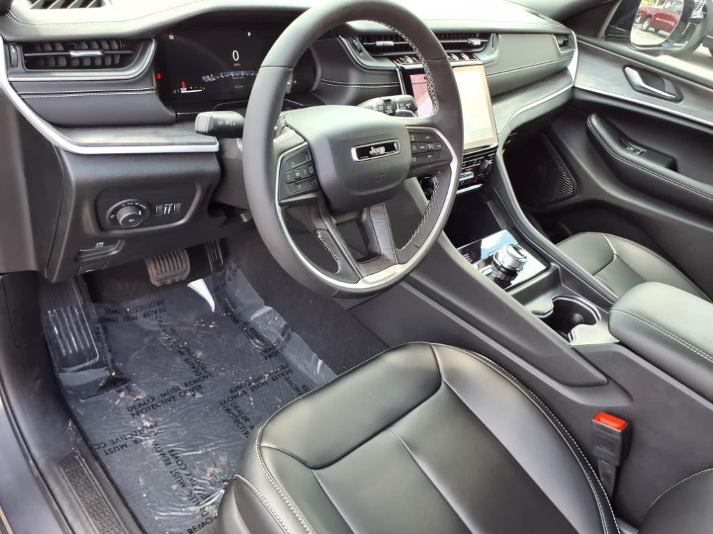 2025 Jeep Grand Cherokee Limited photo 10