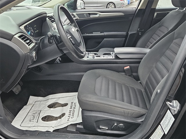 2018 Ford Fusion SE photo 4