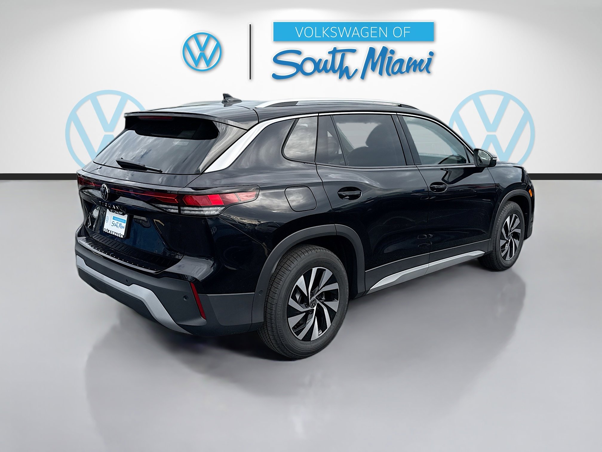 2026 Volkswagen Tiguan S photo 4