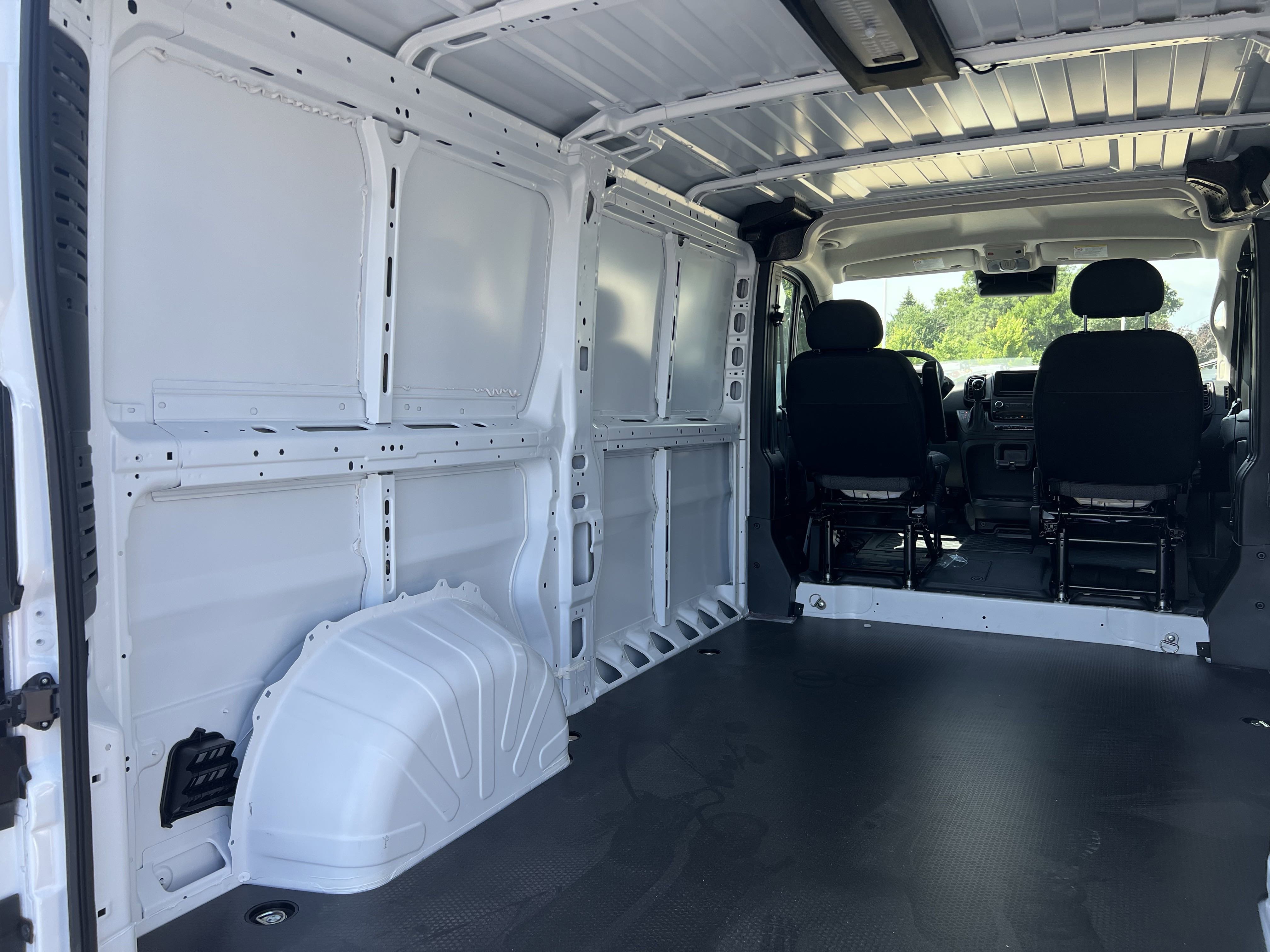 2025 Ram ProMaster 2500 photo 2