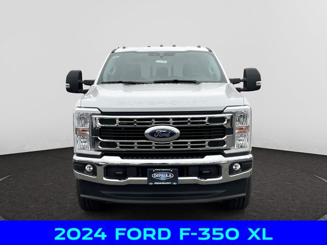 2024 Ford F-350 photo 8