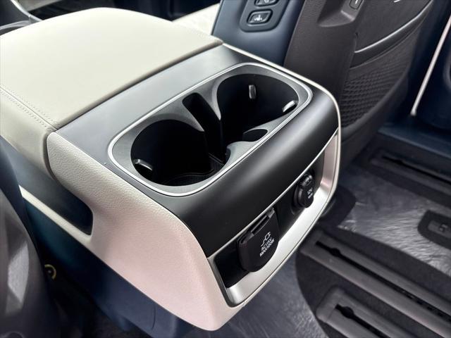 2026 Kia Carnival SX photo 15