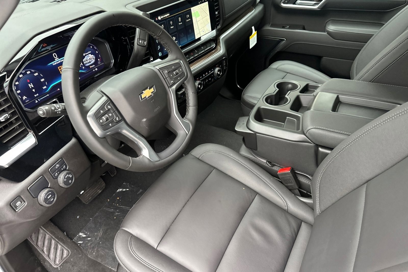 2025 Chevrolet Silverado LT photo 10
