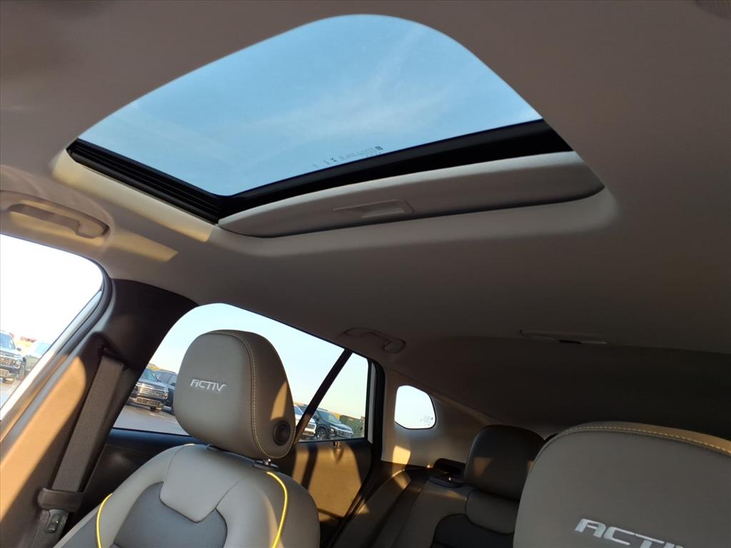 2025 Chevrolet Trax ACTIV photo 6