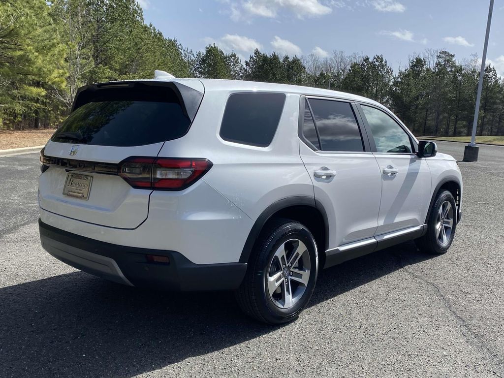 2025 Honda Pilot EX-L photo 3