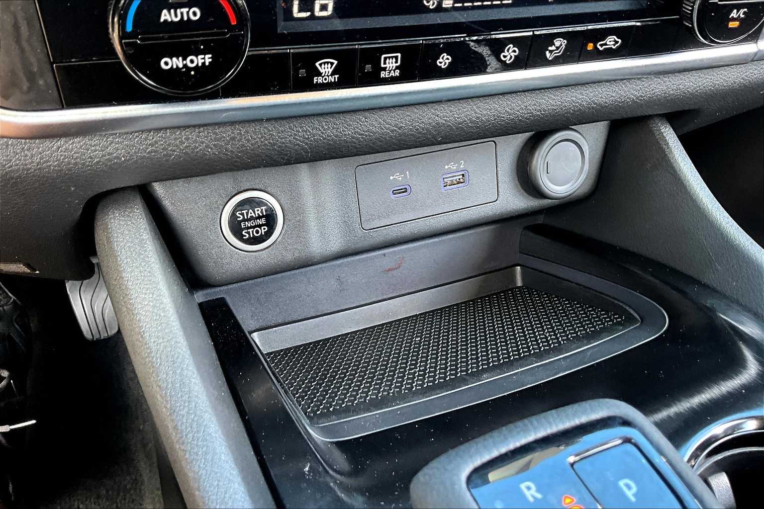 2023 Nissan Rogue SV photo 30