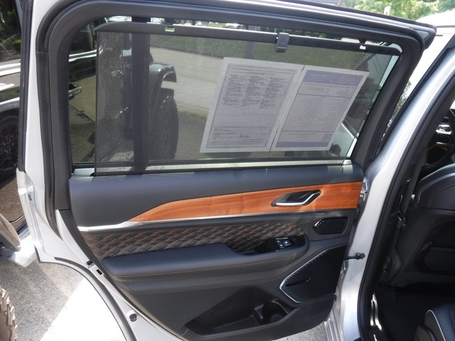 2023 Jeep Grand Cherokee Summit Reserve High Altitude photo 50