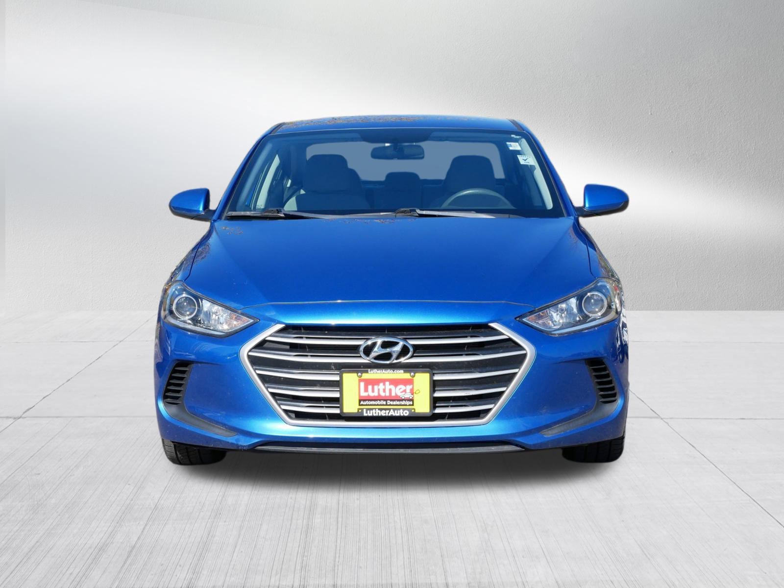 Used 2017 Hyundai Elantra SE with VIN 5NPD84LF0HH156071 for sale in Vadnais Heights, Minnesota